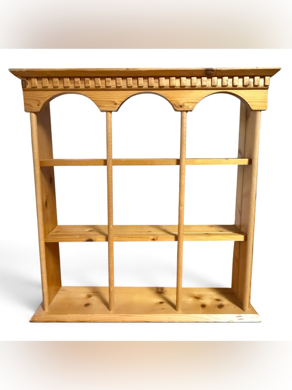 Vintage 3-tier Pine Wood Teacup Saucer Display Shelf Arched Top Spindle Divider